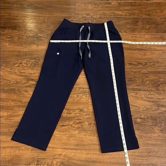 Figs High Waisted Yola Skinny Scrub Pants - Picture 11 of 15